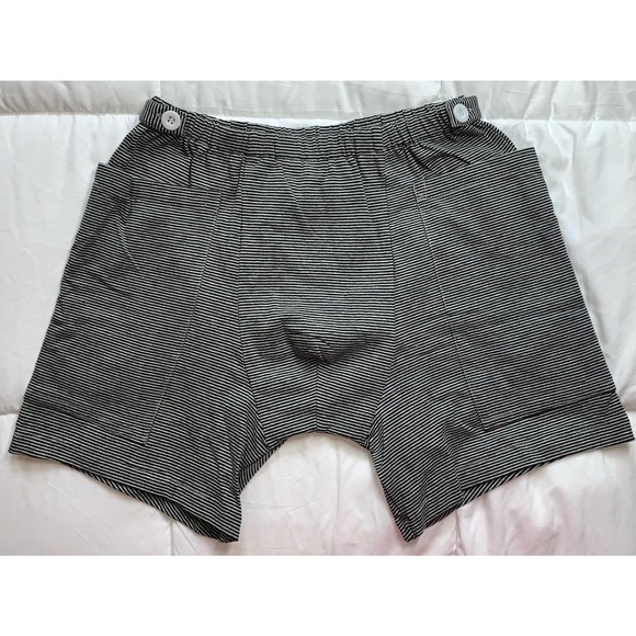 Urine Bag Hiding Underwear- Size Medium - Picture 4 of 5